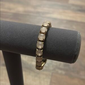 Elegant Gold Bracelet